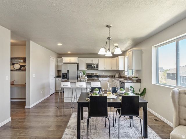 2956 S WILLOW DR, Saratoga Springs, UT 84045