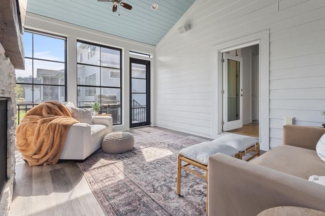 5690 Zanzibar Lane N, Plymouth, MN 55446