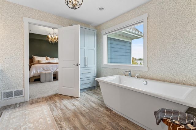 5690 Zanzibar Lane N, Plymouth, MN 55446