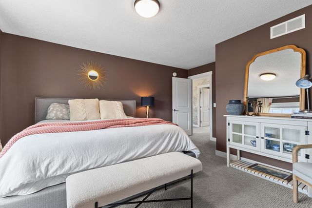 5690 Zanzibar Lane N, Plymouth, MN 55446