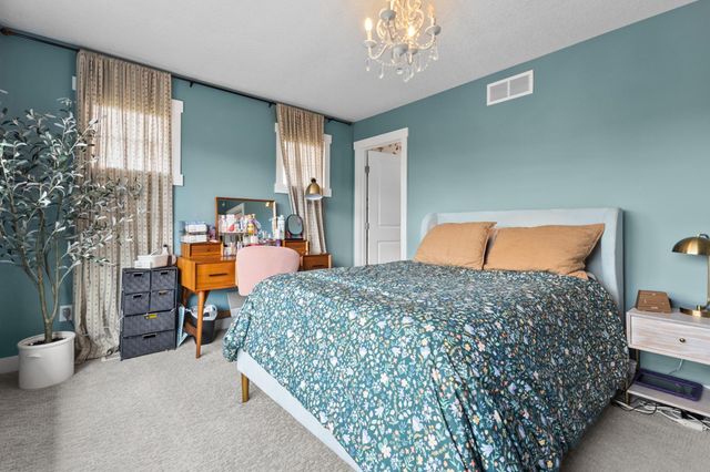 5690 Zanzibar Lane N, Plymouth, MN 55446