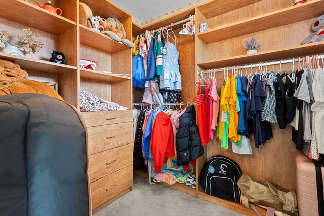 5690 Zanzibar Lane N, Plymouth, MN 55446