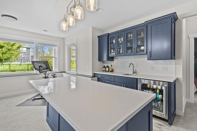 5690 Zanzibar Lane N, Plymouth, MN 55446