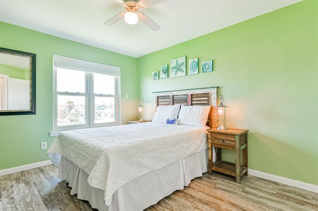 7312 Seawall Boulevard 209, Galveston, TX 77551