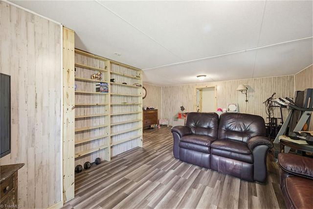 2811 Wagonwheel Road, Reidsville, NC 27320