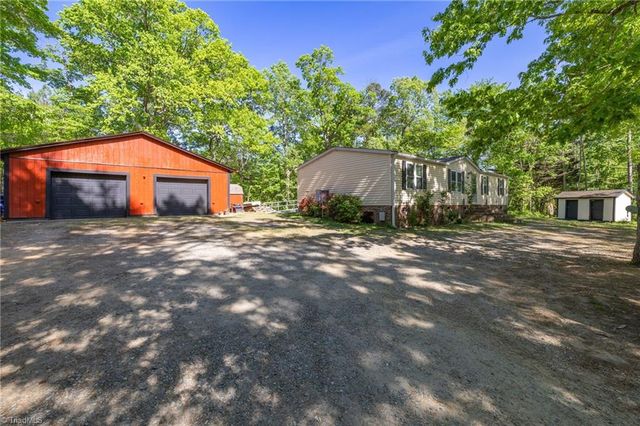 2811 Wagonwheel Road, Reidsville, NC 27320