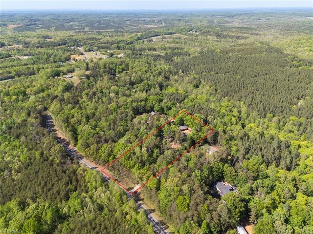 2811 Wagonwheel Road, Reidsville, NC 27320