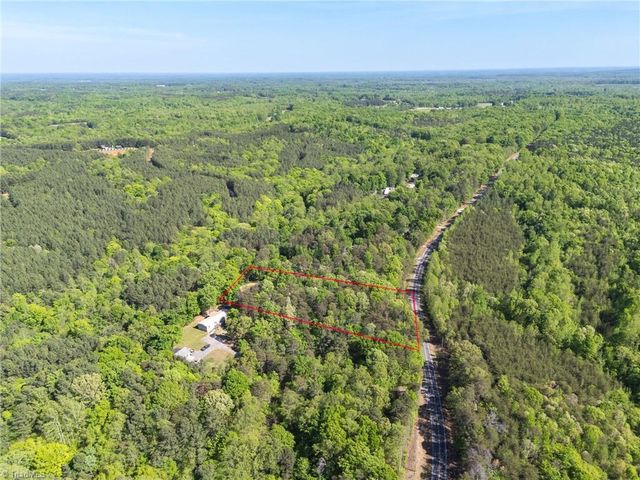 2811 Wagonwheel Road, Reidsville, NC 27320