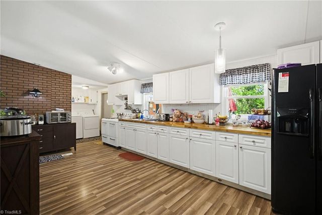 2811 Wagonwheel Road, Reidsville, NC 27320