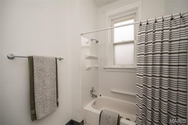 4957 McPherson Avenue 57D, St Louis, MO 63108