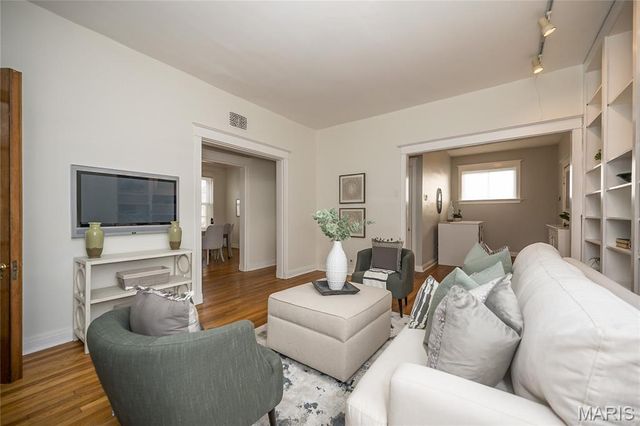 4957 McPherson Avenue 57D, St Louis, MO 63108