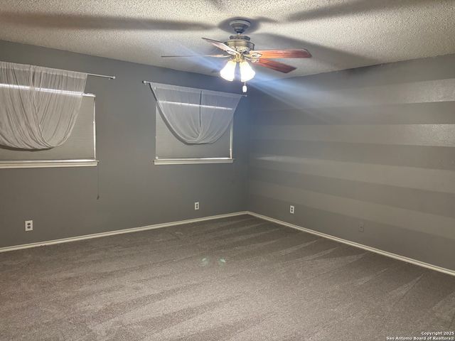 13043 Woller Crk, San Antonio, TX 78249