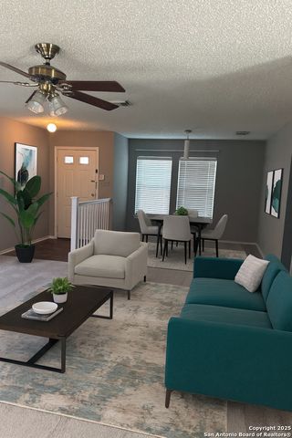 13043 Woller Crk, San Antonio, TX 78249