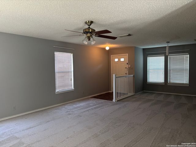 13043 Woller Crk, San Antonio, TX 78249