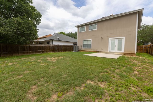 13043 Woller Crk, San Antonio, TX 78249