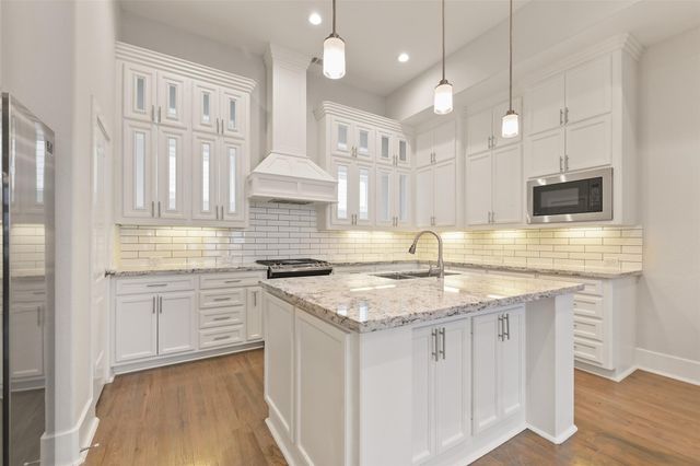 2020 Mcgowen Street 20, Houston, TX 77004