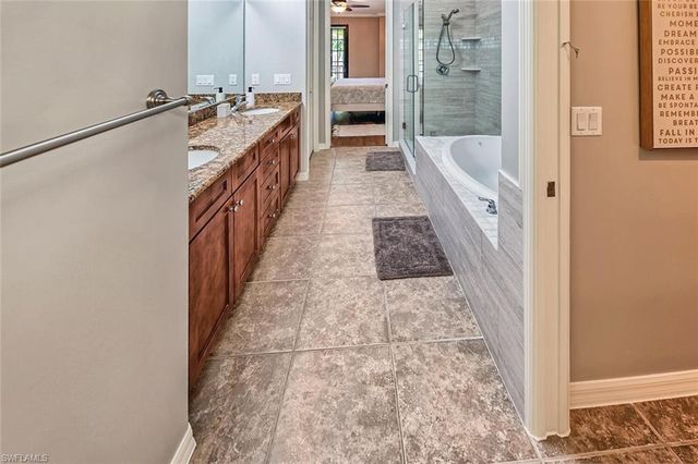 8949 Malibu ST # 304, Naples, FL 34113