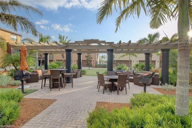 8949 Malibu ST # 304, Naples, FL 34113