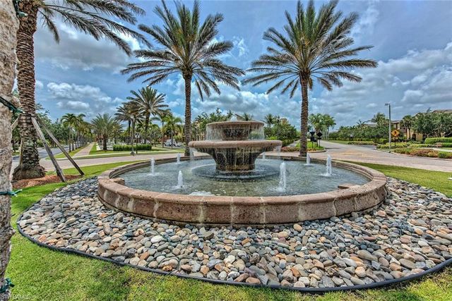 8949 Malibu ST # 304, Naples, FL 34113