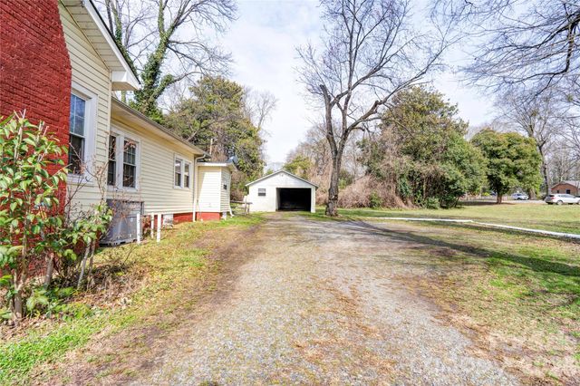 1467 E Marion Street, Shelby, NC 28150