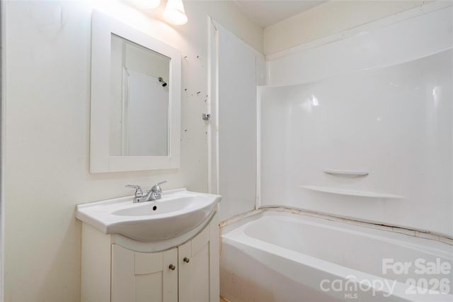 1467 E Marion Street, Shelby, NC 28150