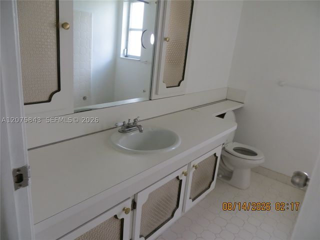 8570 Sunset Strip 8570, Sunrise, FL 33322