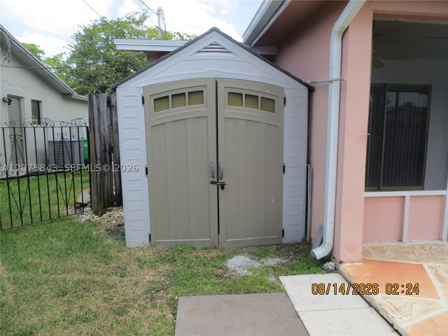 8570 Sunset Strip 8570, Sunrise, FL 33322