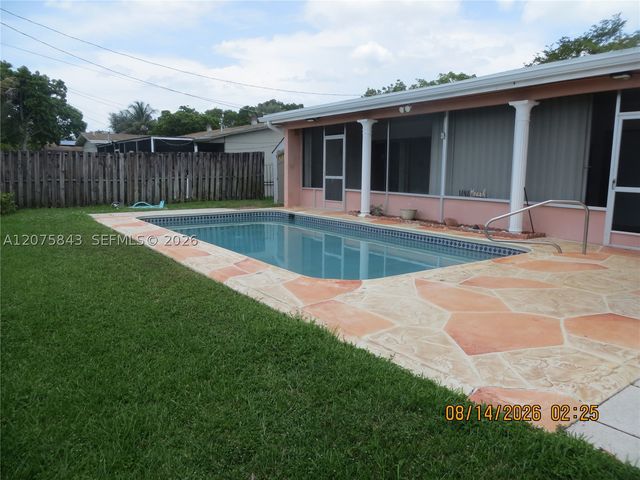 8570 Sunset Strip 8570, Sunrise, FL 33322