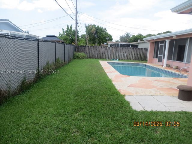 8570 Sunset Strip 8570, Sunrise, FL 33322