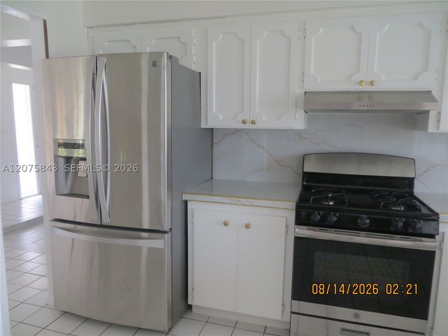 8570 Sunset Strip 8570, Sunrise, FL 33322
