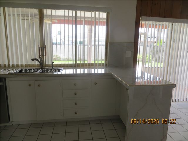8570 Sunset Strip 8570, Sunrise, FL 33322
