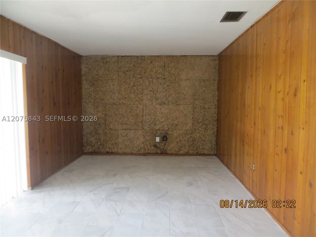 8570 Sunset Strip 8570, Sunrise, FL 33322