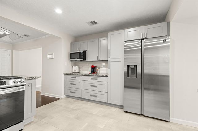 4414 W 43rd Street, Houston, TX 77092