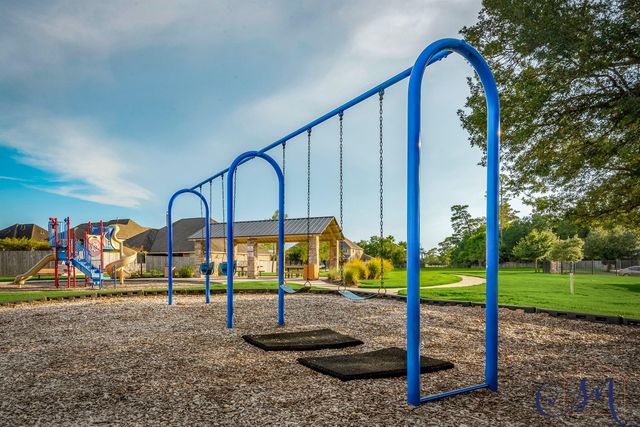 12322 Scherer Woods Court, Tomball, TX 77377