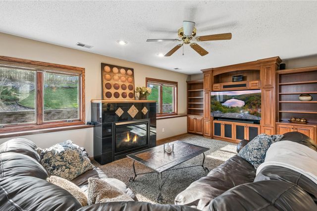 19625 Ireland Way, Lakeville, MN 55044