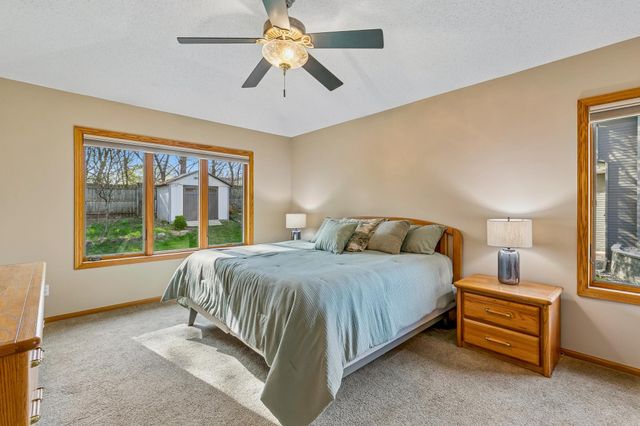 19625 Ireland Way, Lakeville, MN 55044