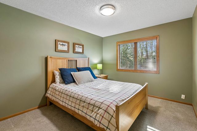 19625 Ireland Way, Lakeville, MN 55044