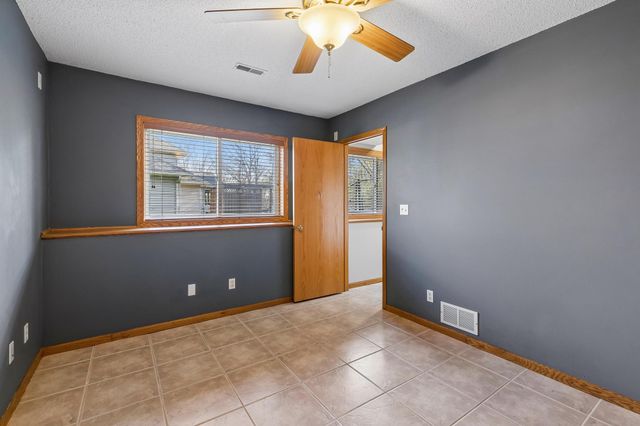 19625 Ireland Way, Lakeville, MN 55044