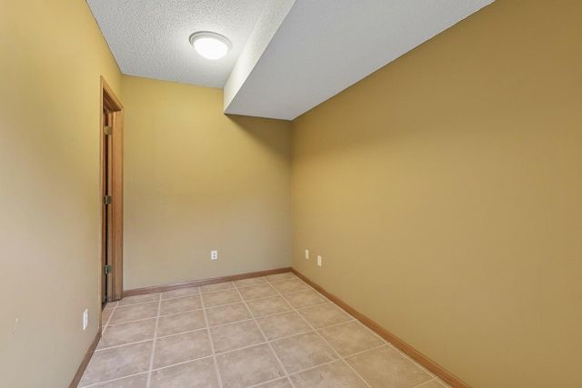 19625 Ireland Way, Lakeville, MN 55044