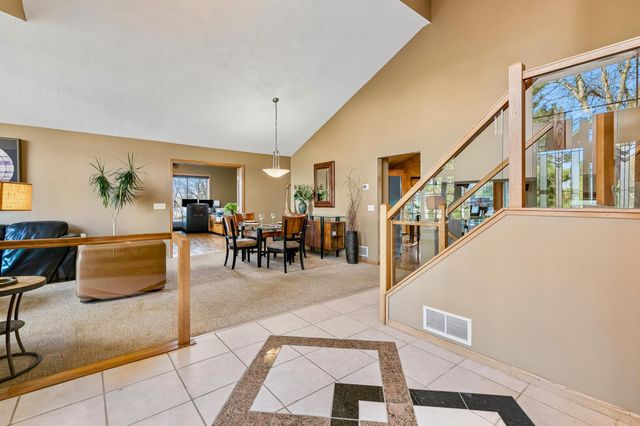 19625 Ireland Way, Lakeville, MN 55044