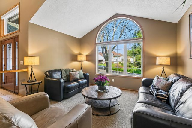 19625 Ireland Way, Lakeville, MN 55044
