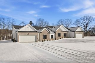 100-102 Huselton Drive, Penn Twp, PA 16002