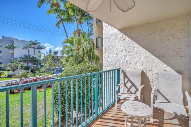 1239 HILLSBORO MILE 202, Hillsboro Beach, FL 33062