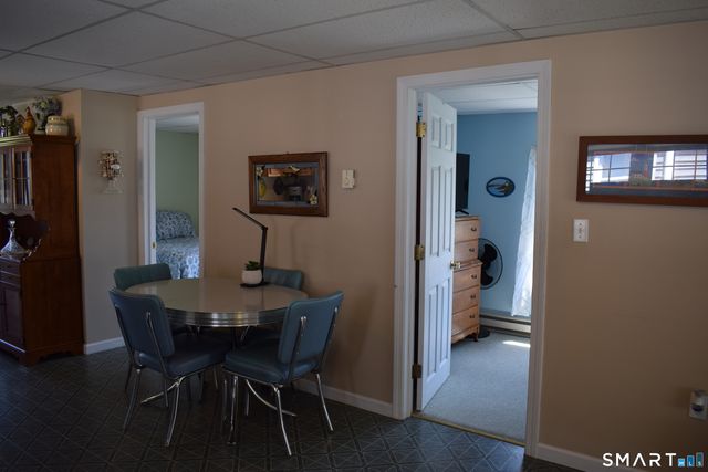 10 Hartford Avenue, Old Lyme, CT 06371