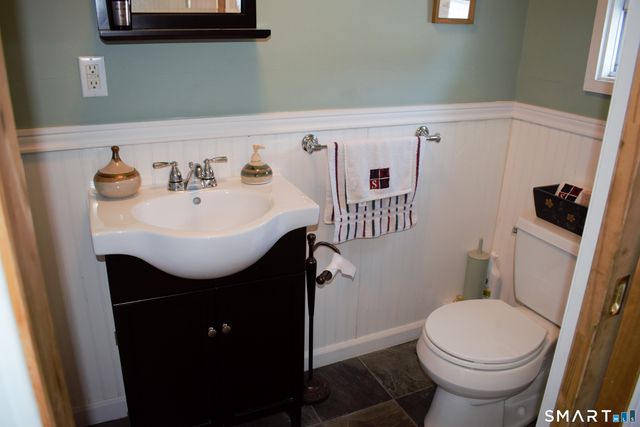 10 Hartford Avenue, Old Lyme, CT 06371