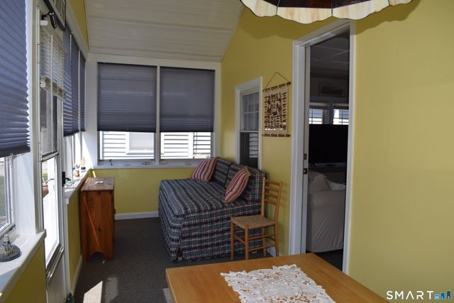 10 Hartford Avenue, Old Lyme, CT 06371