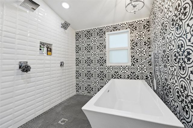 403 NE 9 STREET, Gainesville, FL 32601