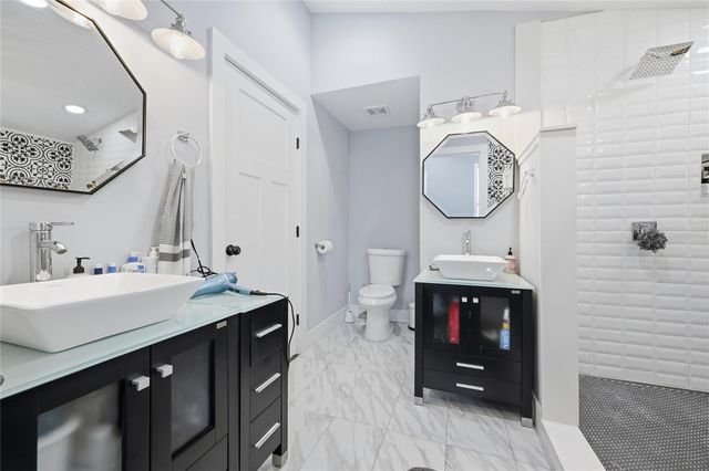 403 NE 9 STREET, Gainesville, FL 32601