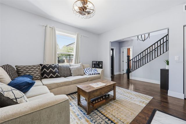 403 NE 9 STREET, Gainesville, FL 32601