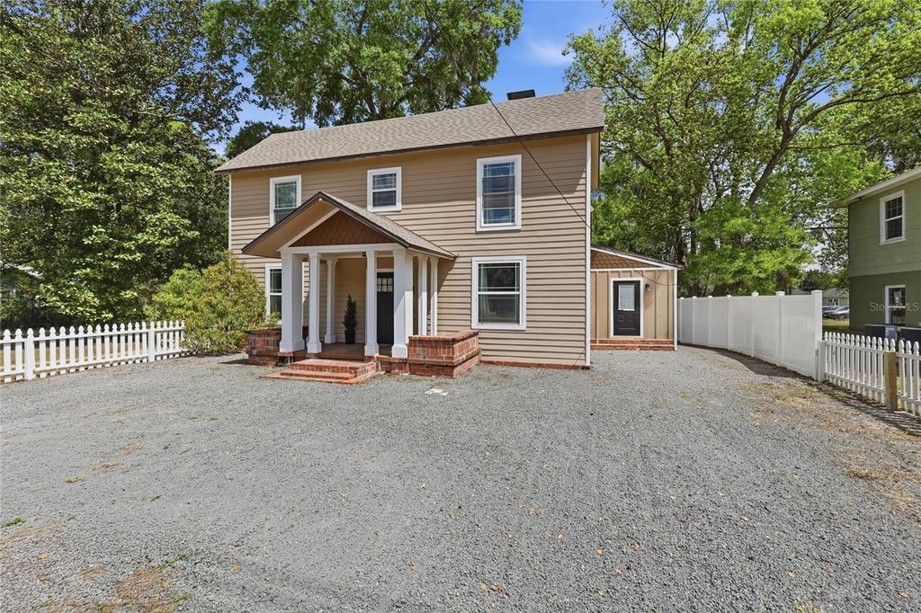 Image 2 of property listing at 403 NE 9 STREET, Gainesville, FL 32601